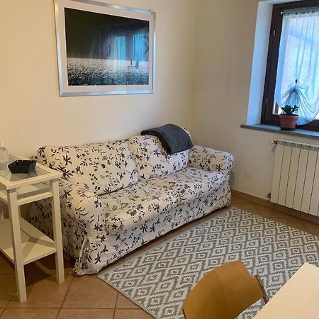 Colline Di Barengo Apartment Momo ภายนอก รูปภาพ