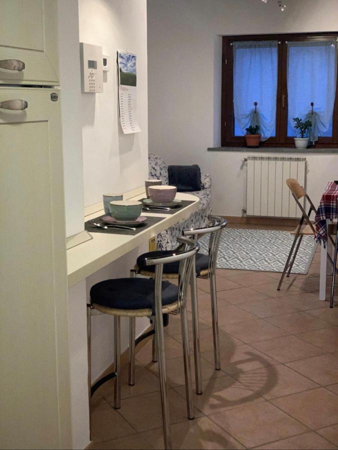 Colline Di Barengo Apartment Momo ภายนอก รูปภาพ